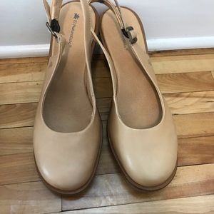 El Naturalista Heels